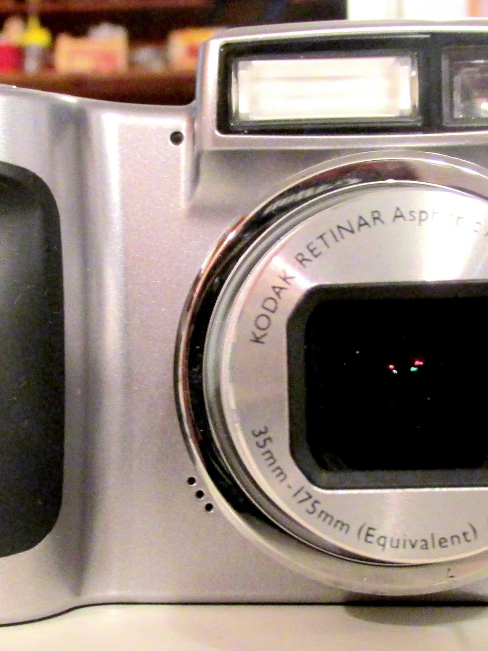 Polaroid Silver Digital Camera with Black Grip and Extendable Lens